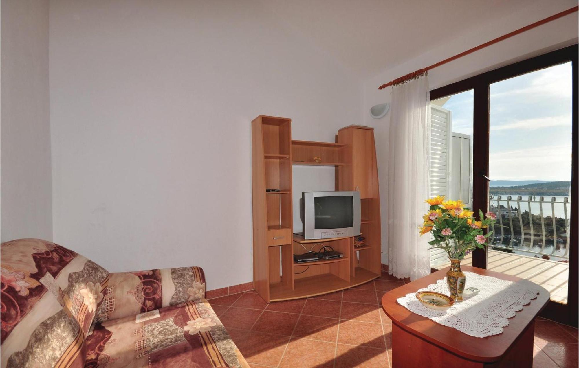 Amazing Apartment In Trogir With Kitchen Exterior foto