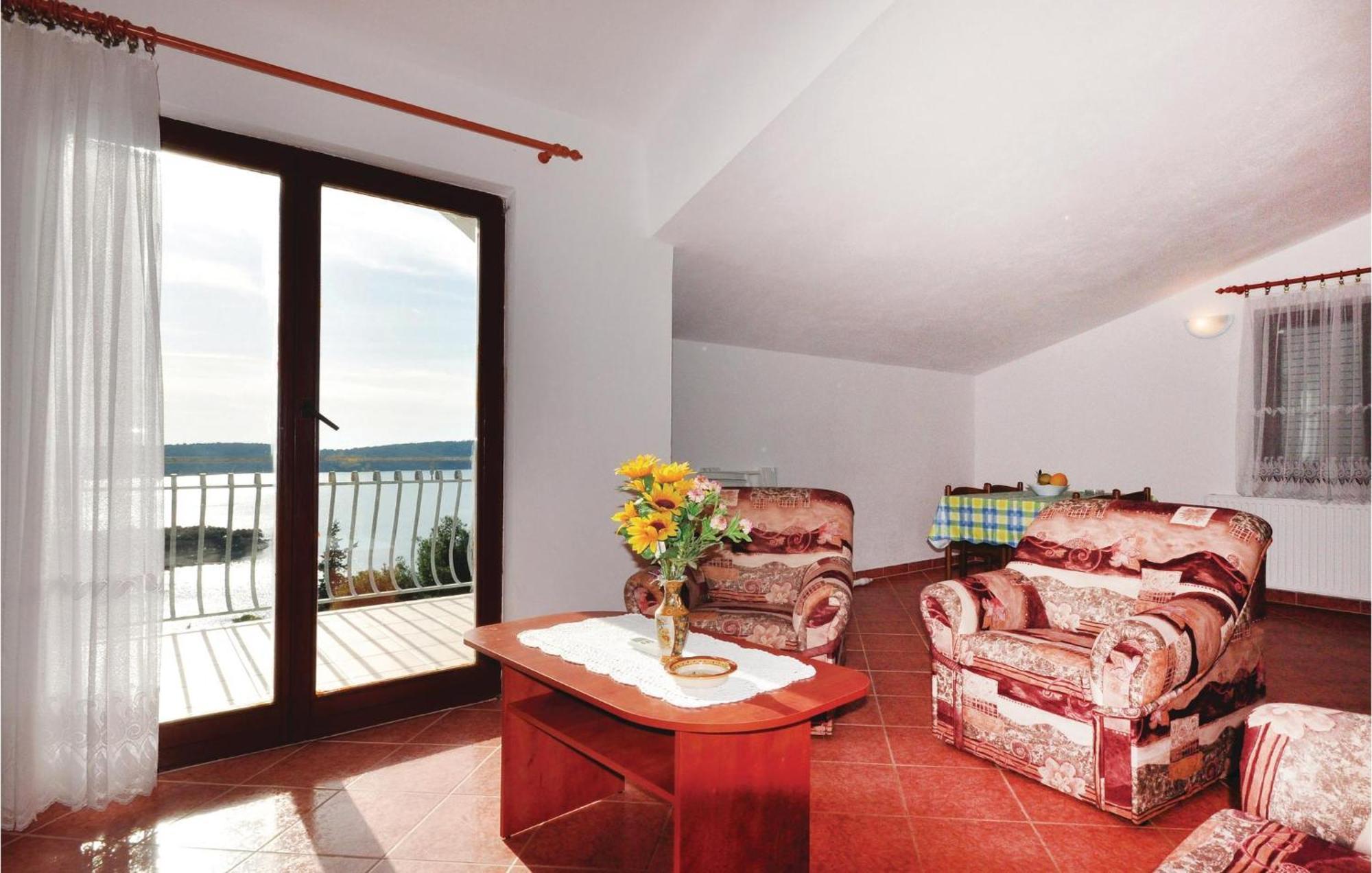 Amazing Apartment In Trogir With Kitchen Exterior foto